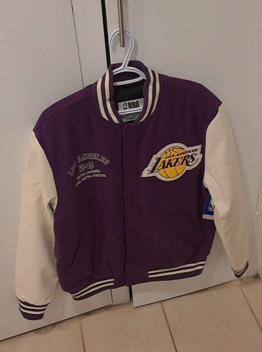 NWT LA Lakers Varsity Jacket Purple & Cream Snap Button NBA Heritage Mens Sz Lg